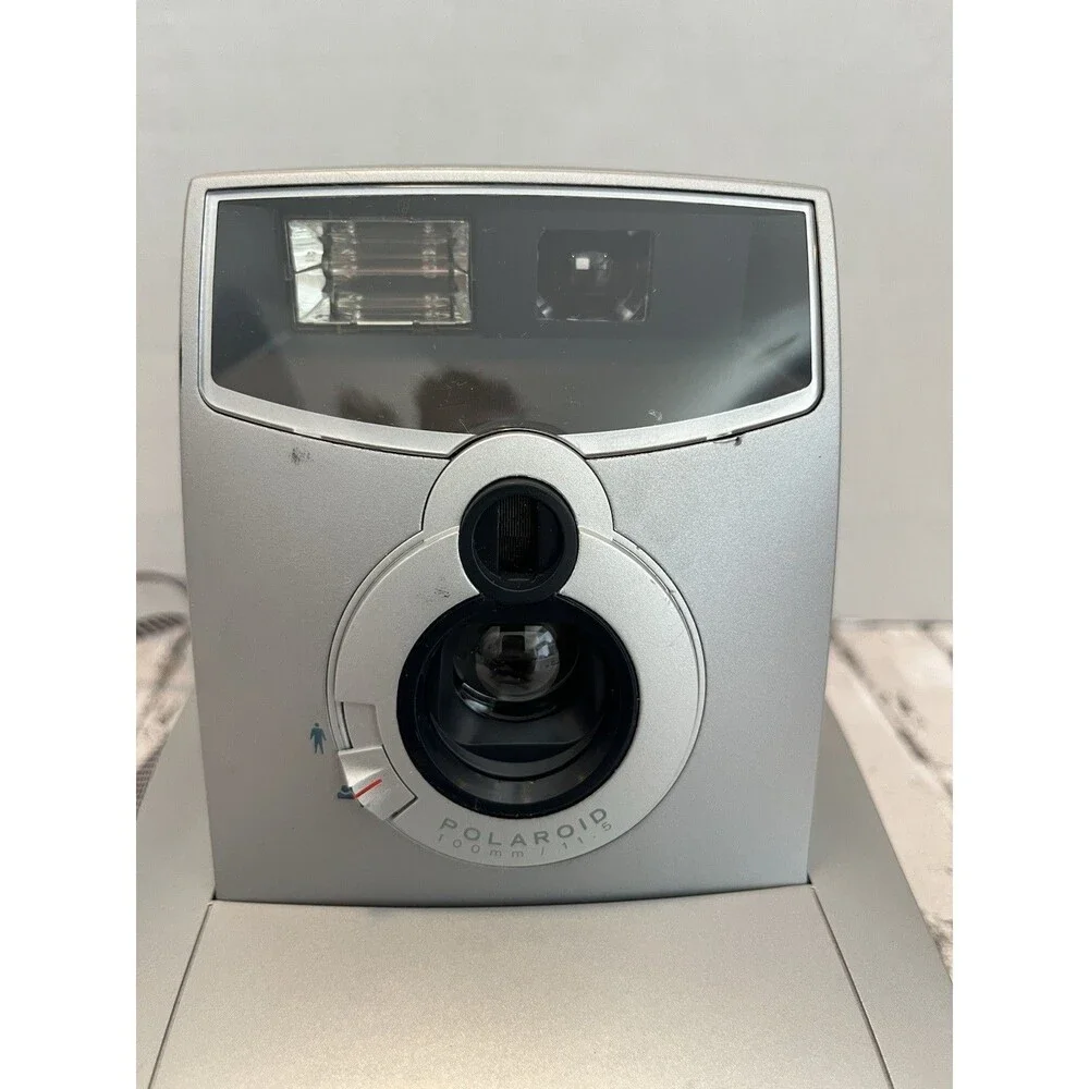 (RARE ) Polaroid Spectra 1200FF Instant Camera Silver with Box & Strap Untested